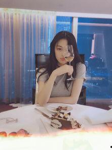 张馨予表姐爆料视频合集,揭秘娱乐圈不为人知的一面  第2张